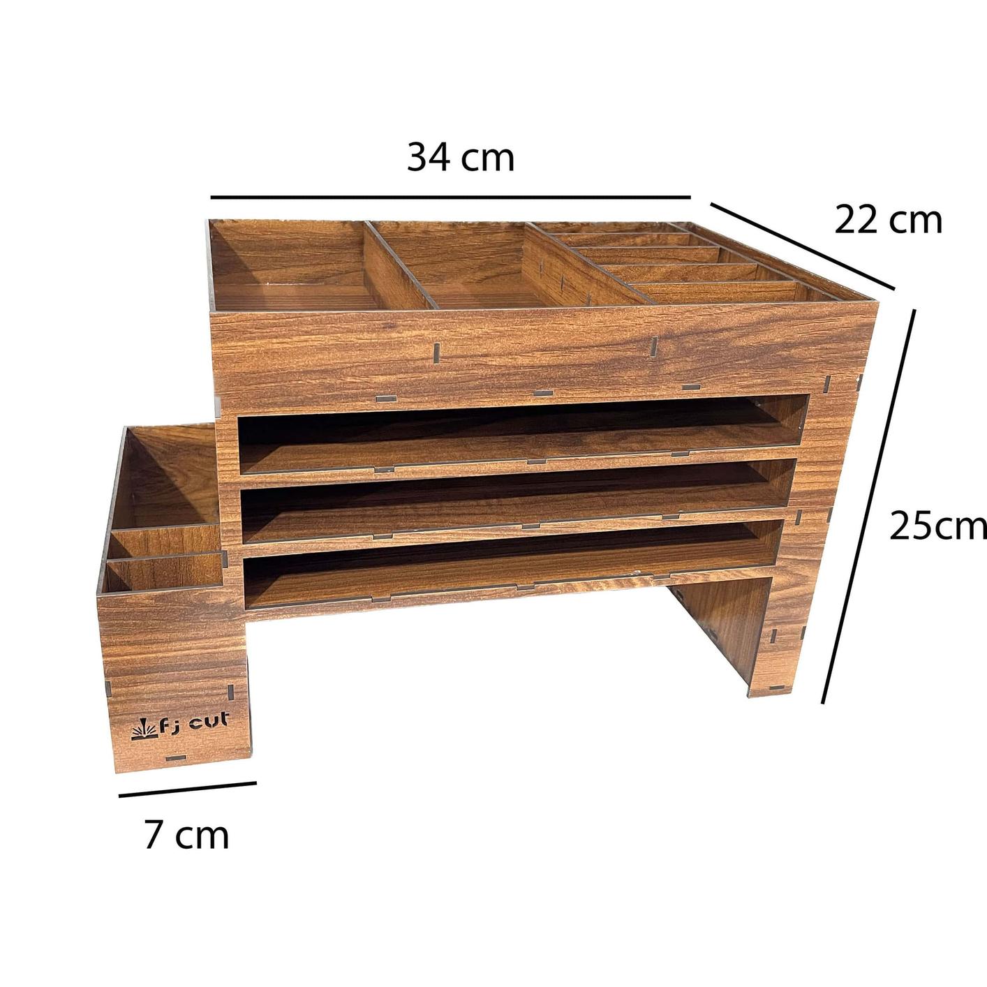 کازیه اداری چهار طبقه دارای مقسم و همچنین دارای جامدادی و جا برای گلدارن کوچک